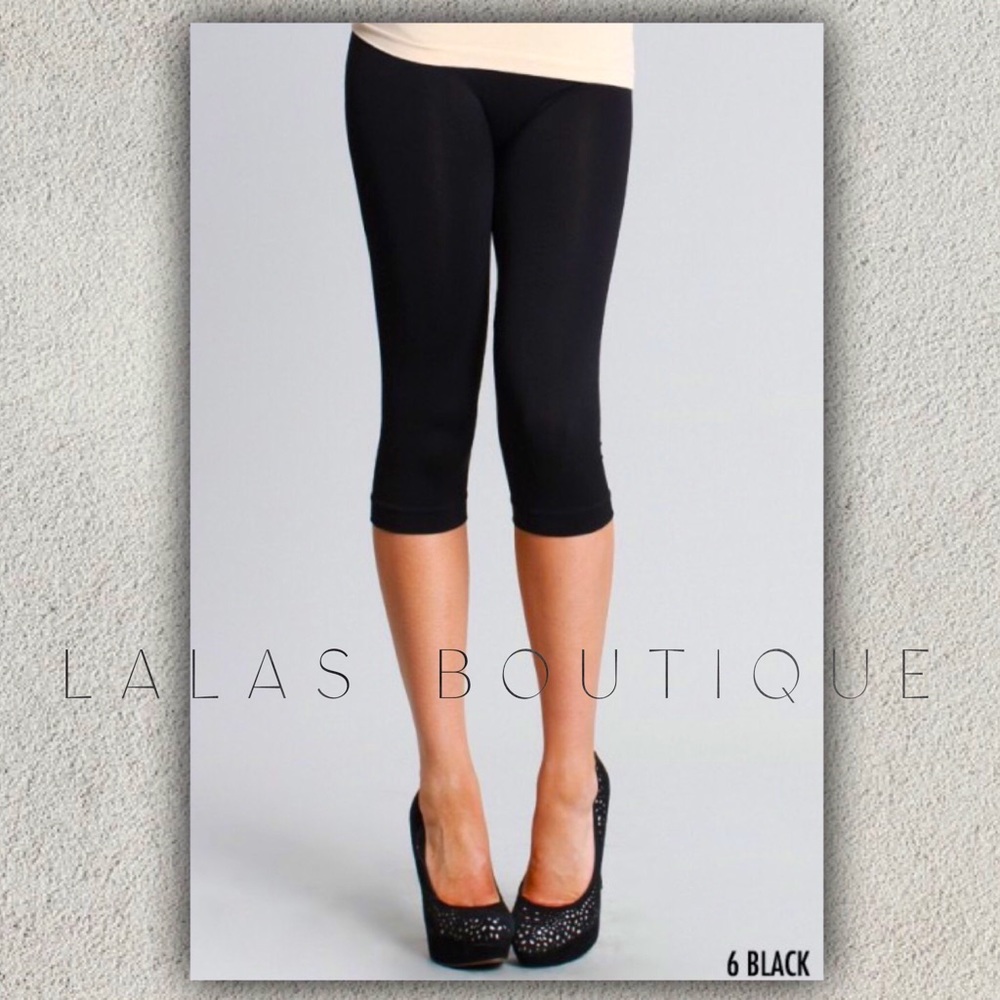 ✰NIKIBIKI CAPRI LEGGINGS✰